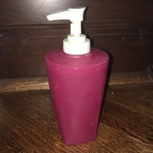 Pink plastic soap dispenser/pump, 6.5”
